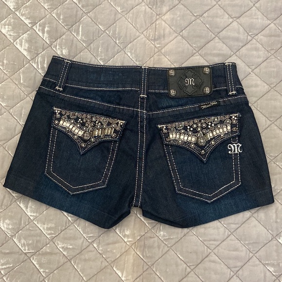 MISS ME REWORKED DENIM SHORTS SIZE 28 - Picture 1 of 10